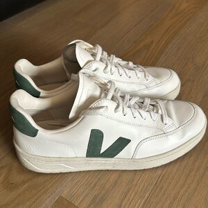 VEJA V-12 Sneakers